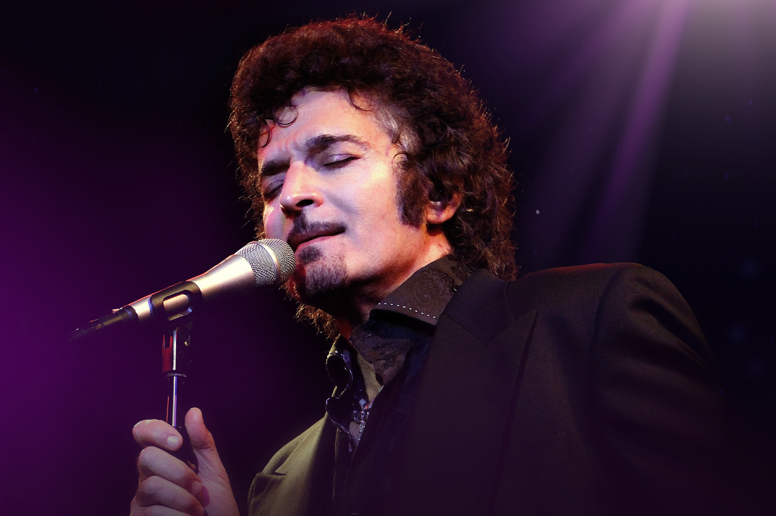 Gino Vannelli symphonique Maison symphonique Place des Arts